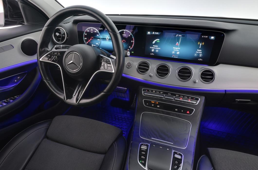 MERCEDES-BENZ E 2021