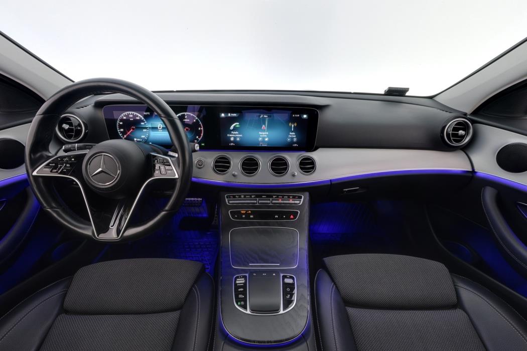 MERCEDES-BENZ E 2021