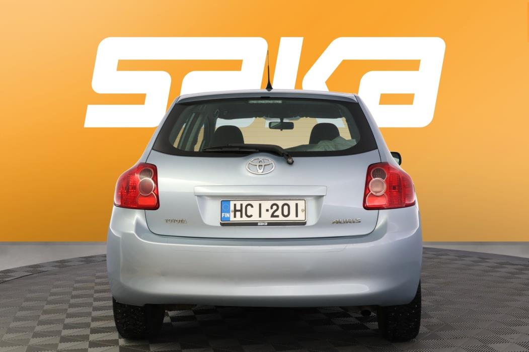 TOYOTA Auris 2007