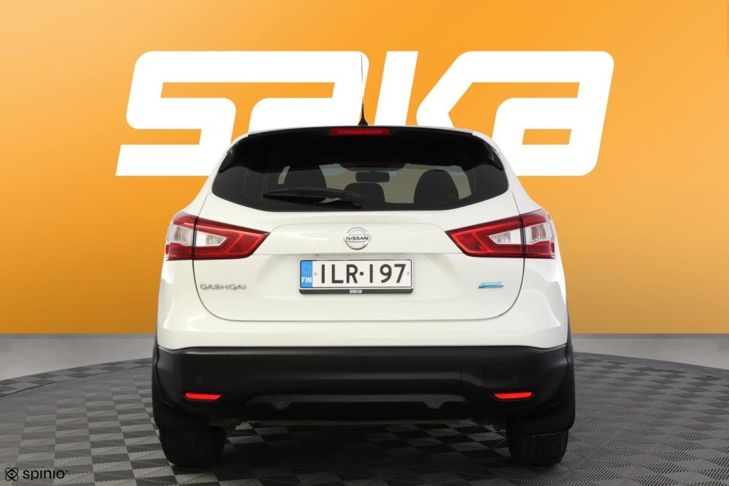 NISSAN Qashqai 2015