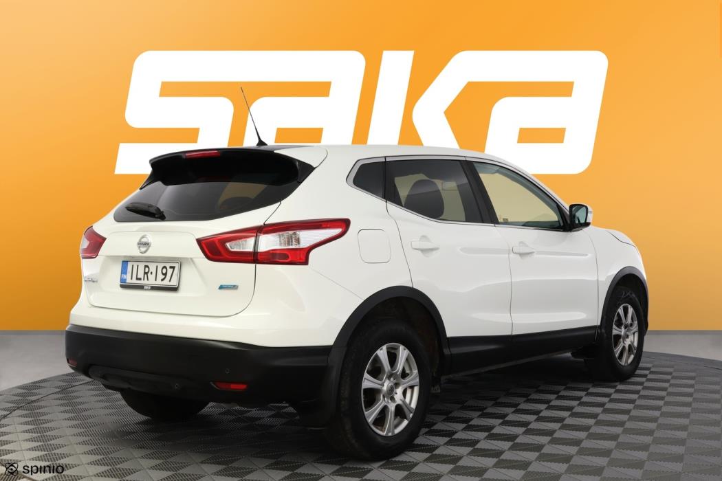 NISSAN Qashqai 2015