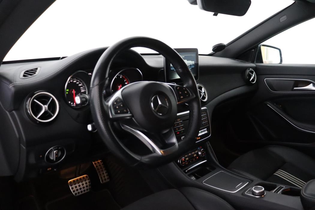 MERCEDES-BENZ CLA 2018