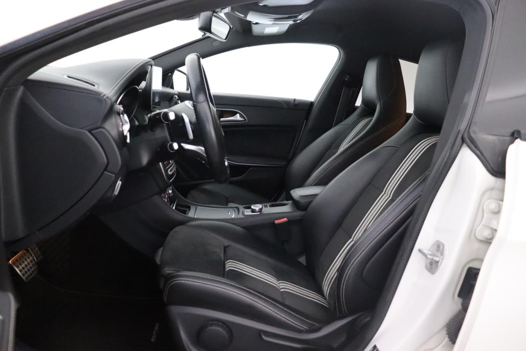MERCEDES-BENZ CLA 2018