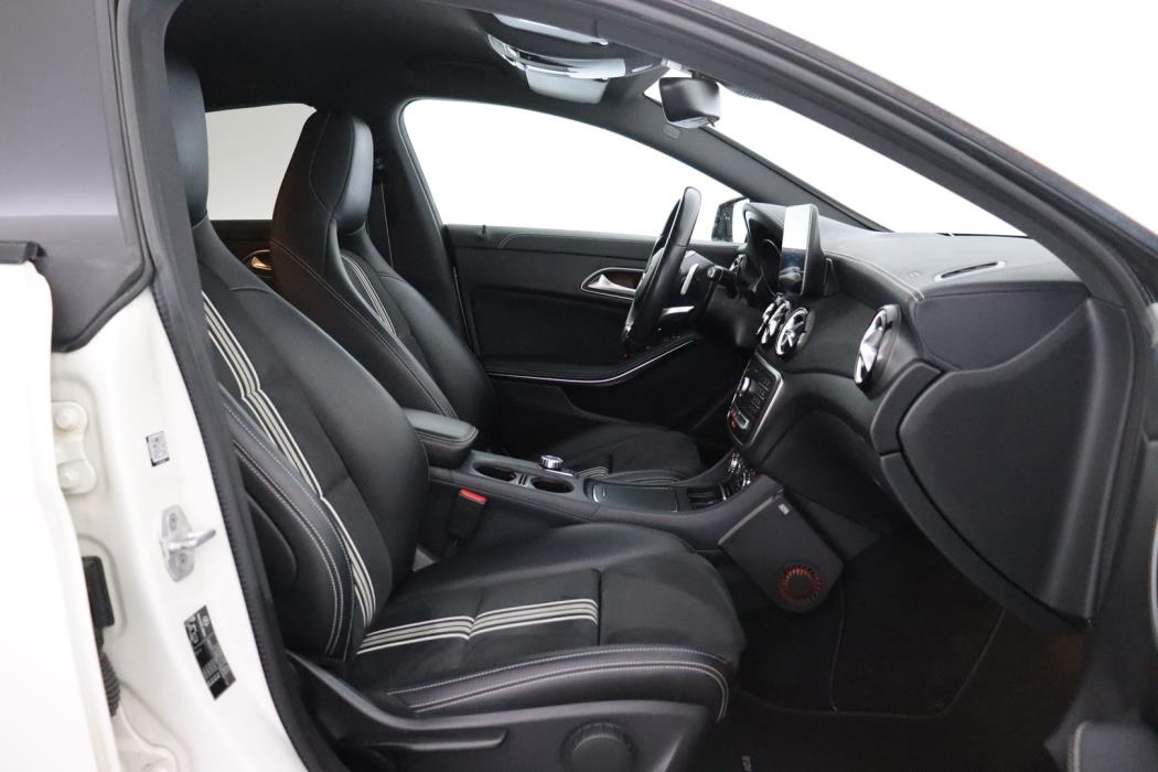 MERCEDES-BENZ CLA 2018