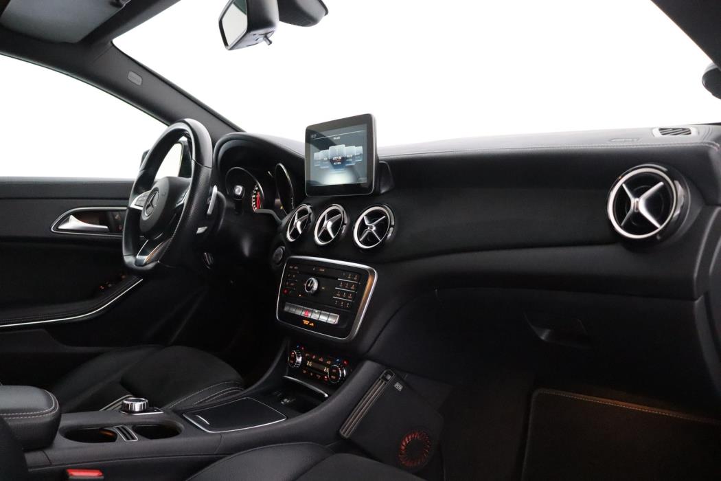 MERCEDES-BENZ CLA 2018