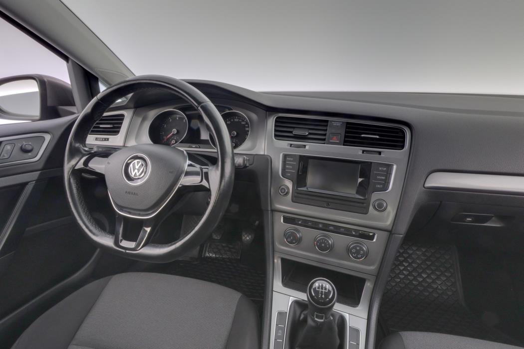 VOLKSWAGEN Golf 2014