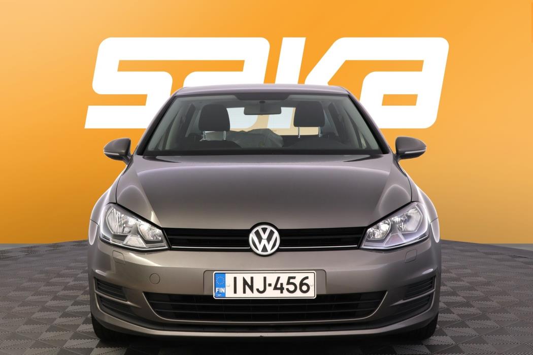 VOLKSWAGEN Golf 2014