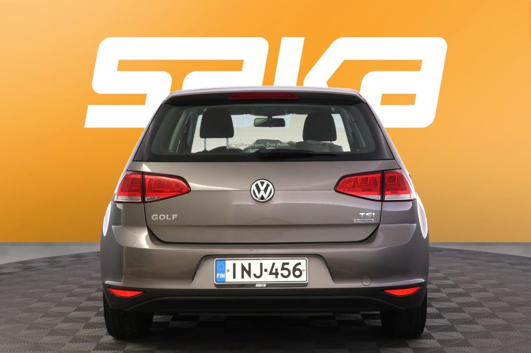 VOLKSWAGEN Golf 2014