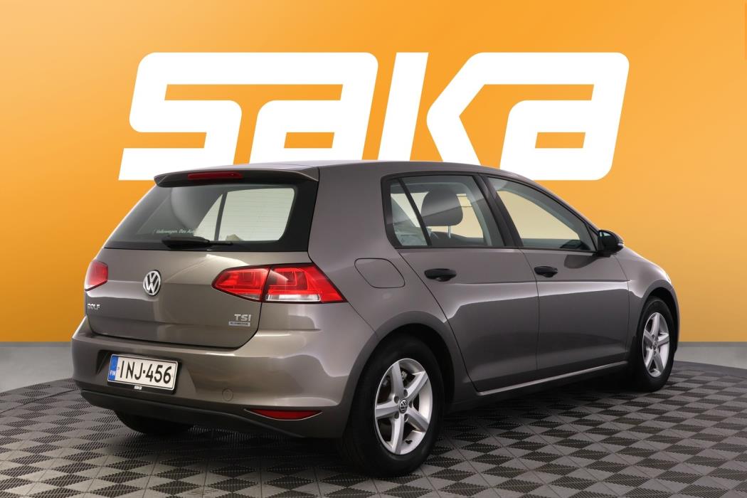 VOLKSWAGEN Golf 2014