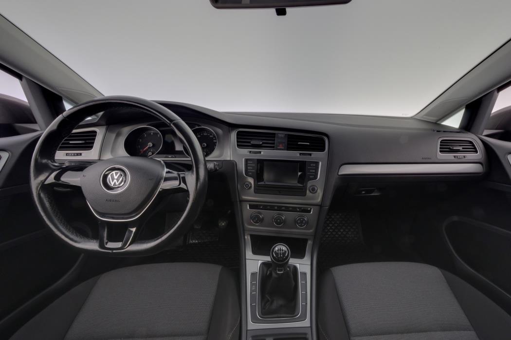 VOLKSWAGEN Golf 2014