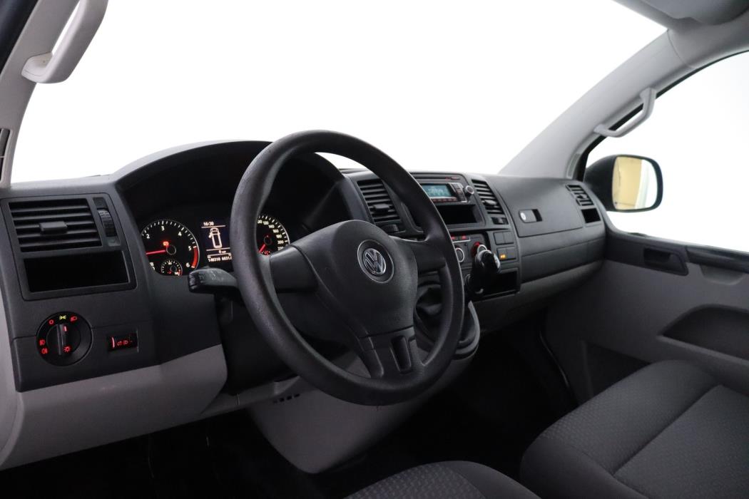 VOLKSWAGEN Transporter 2015