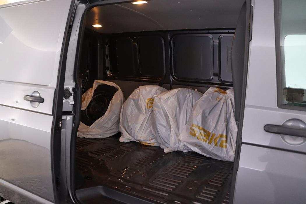 VOLKSWAGEN Transporter 2015