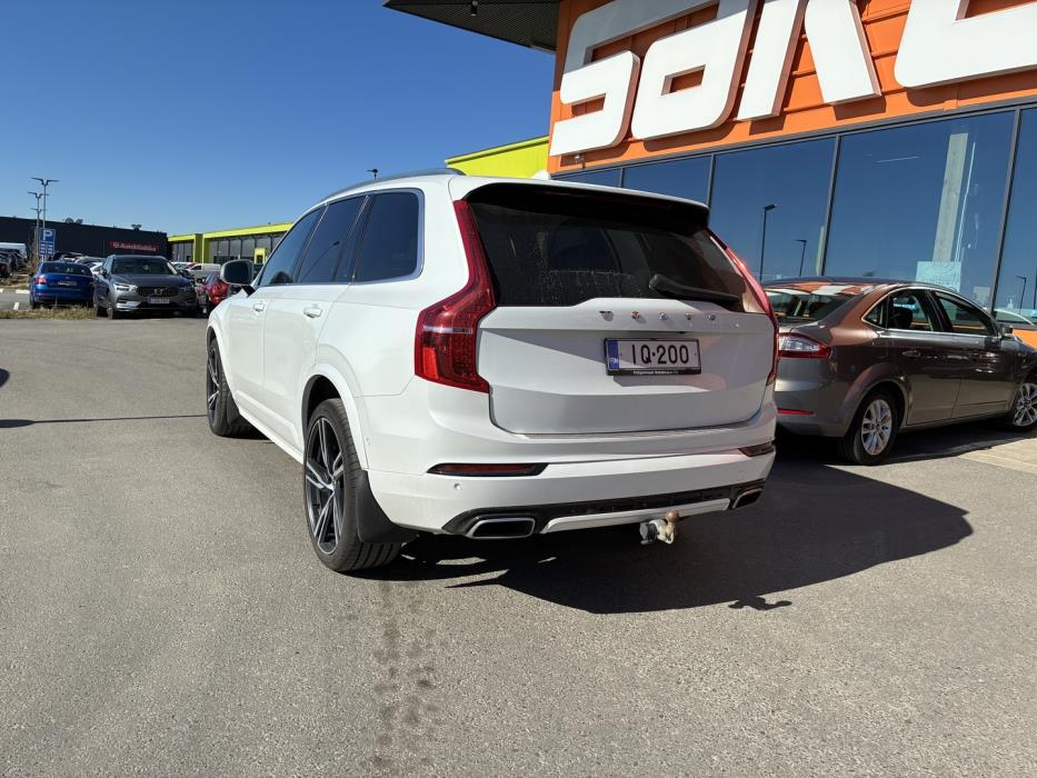 VOLVO XC90 2019