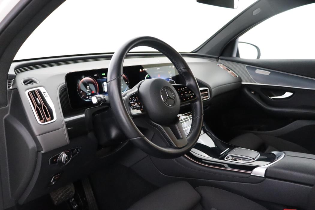 MERCEDES-BENZ EQC 2022