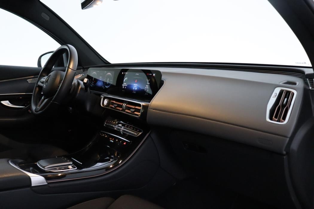 MERCEDES-BENZ EQC 2022