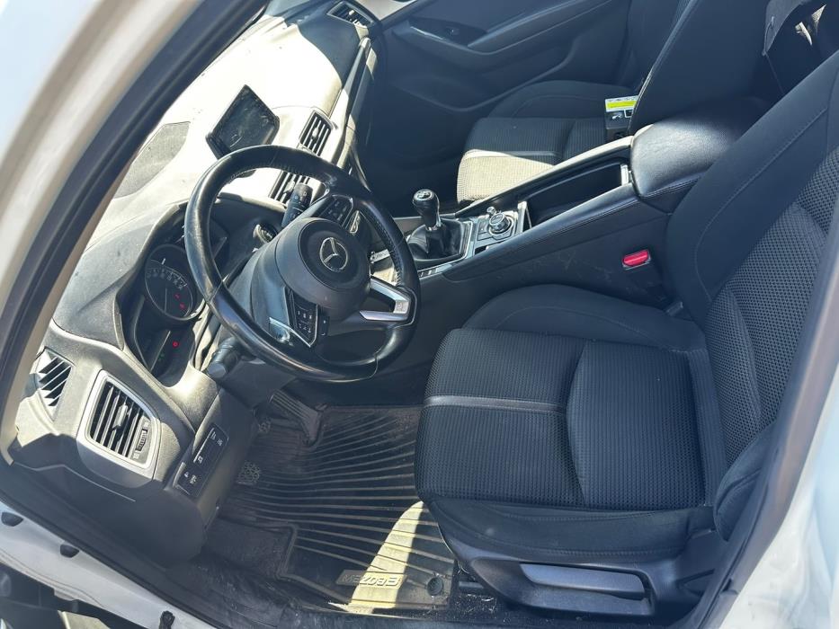 MAZDA Mazda3 2017