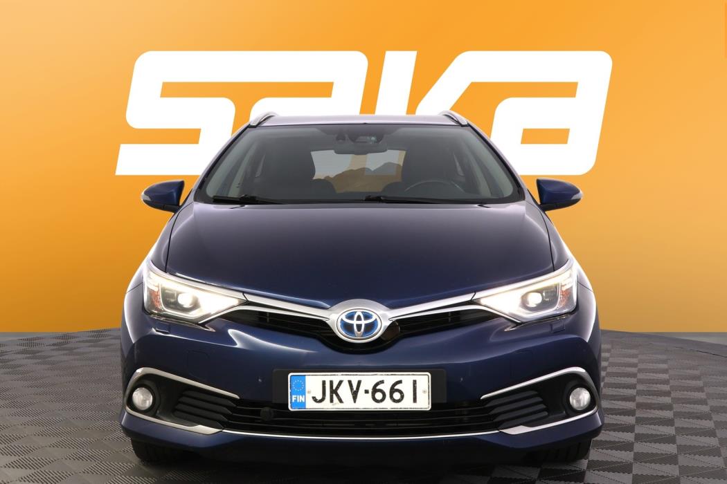 TOYOTA Auris 2018