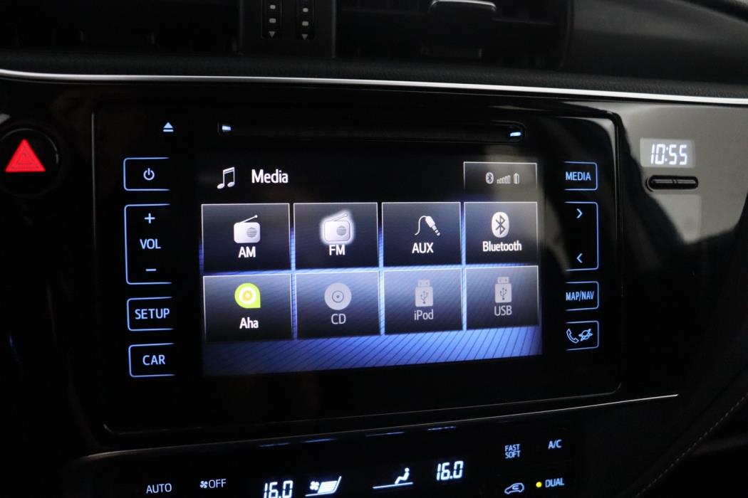 TOYOTA Auris 2018