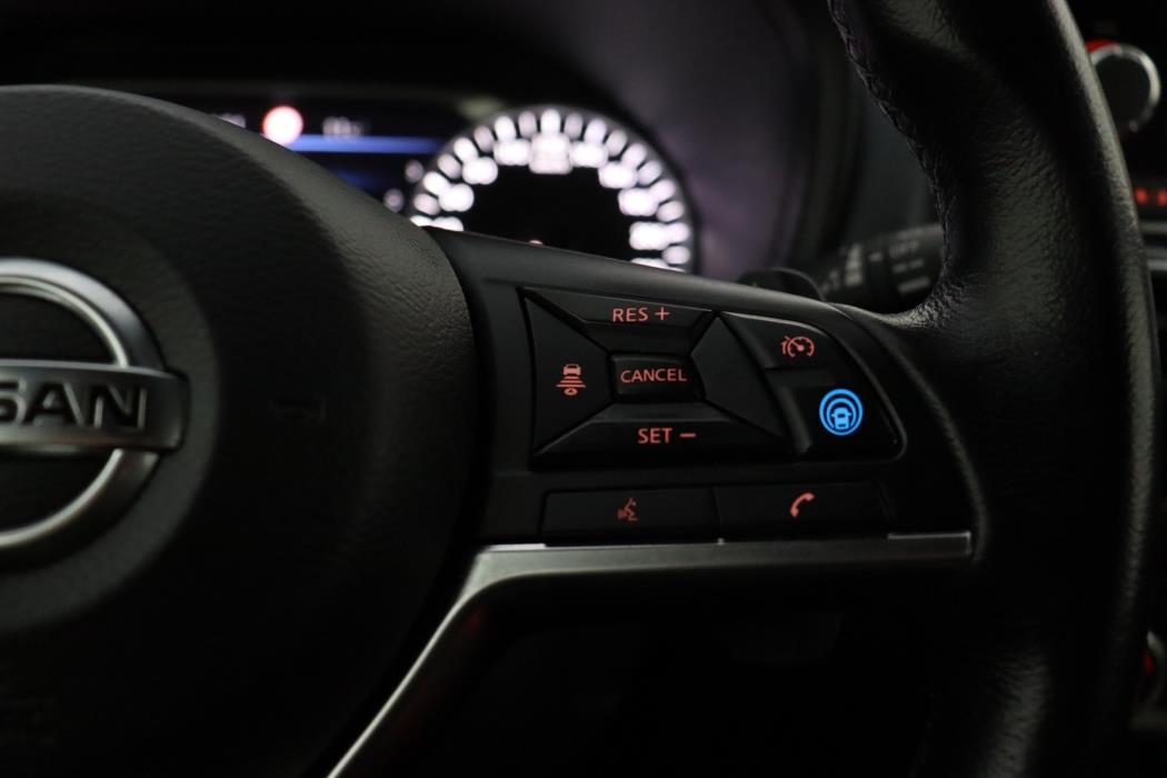 NISSAN Juke 2021