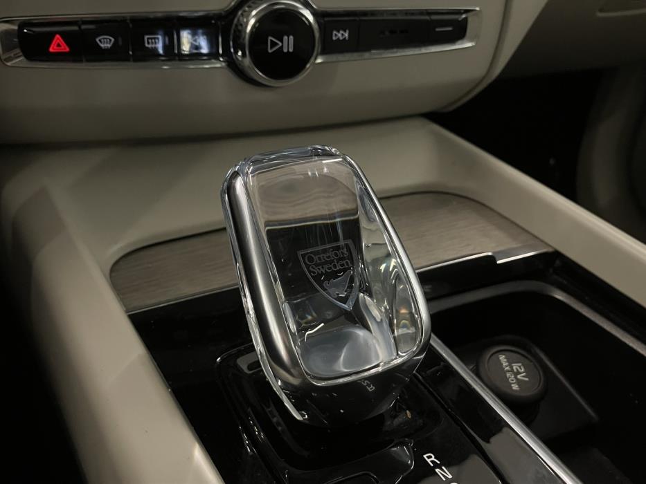 VOLVO XC60 2021