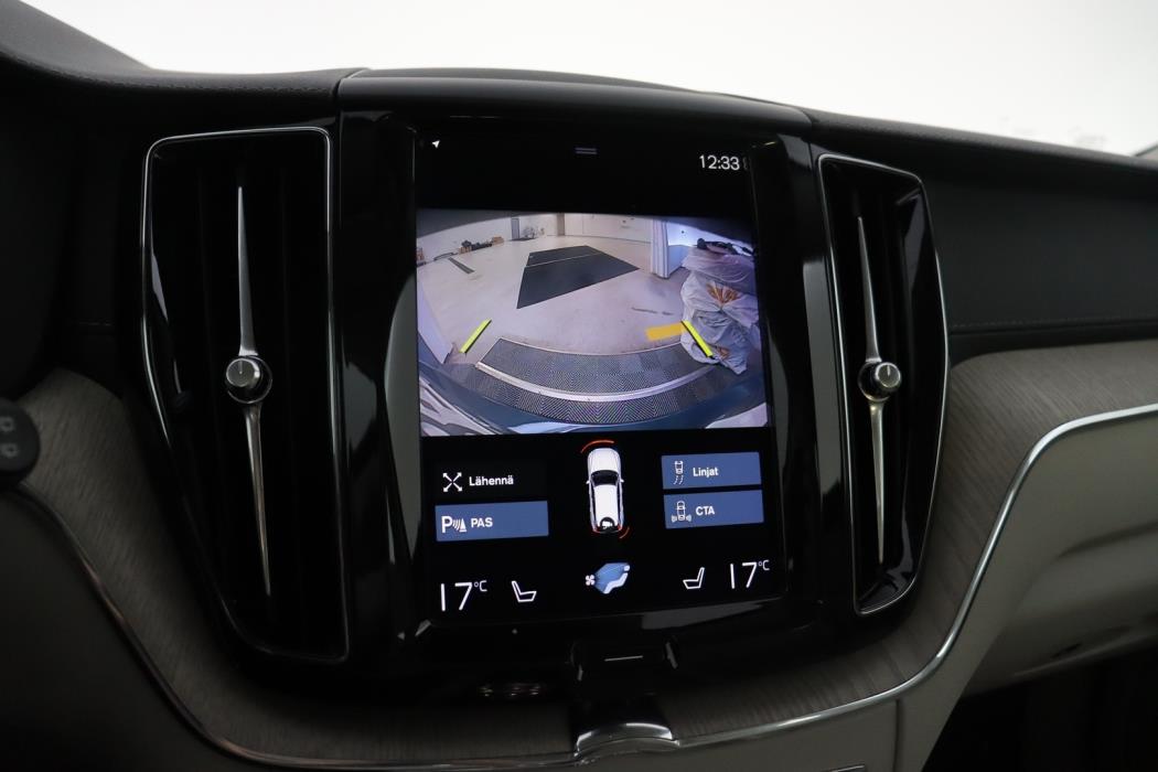 VOLVO XC60 2021