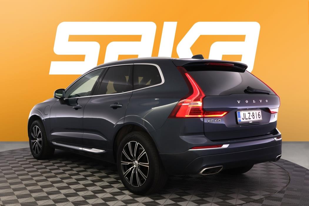 VOLVO XC60 2021
