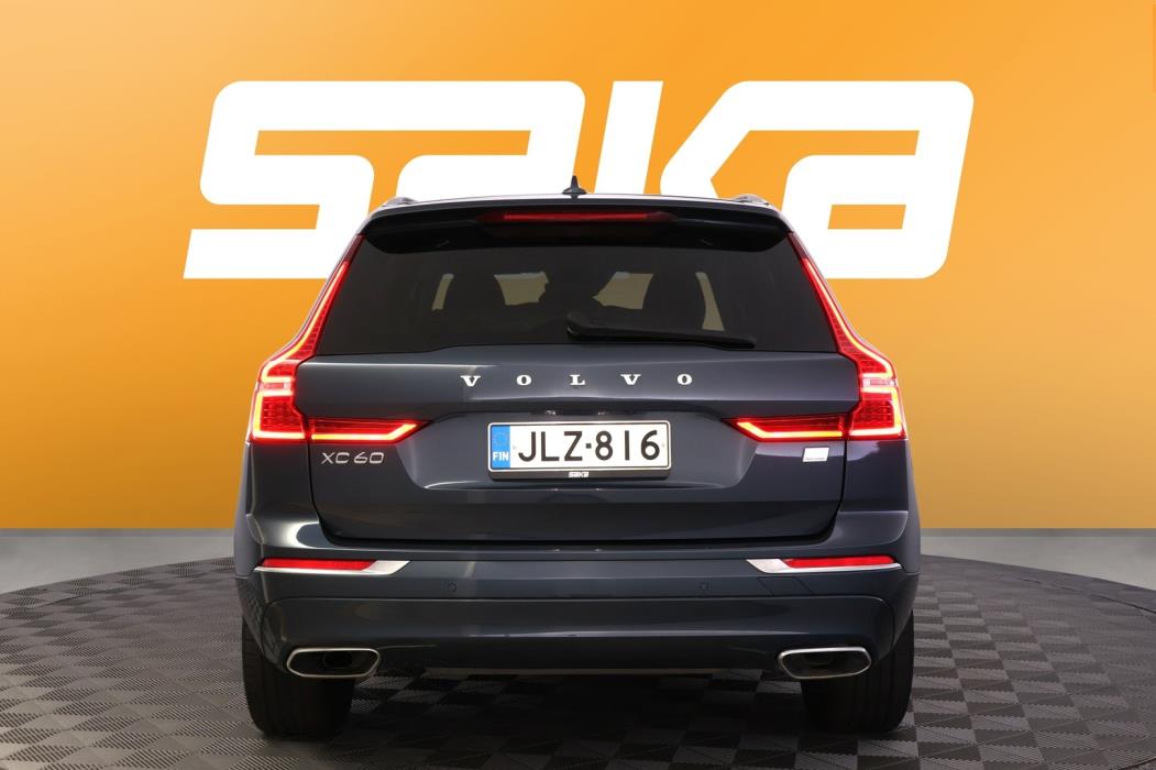 VOLVO XC60 2021