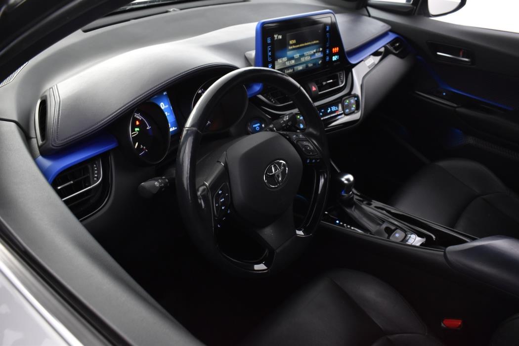 TOYOTA C-HR 2018