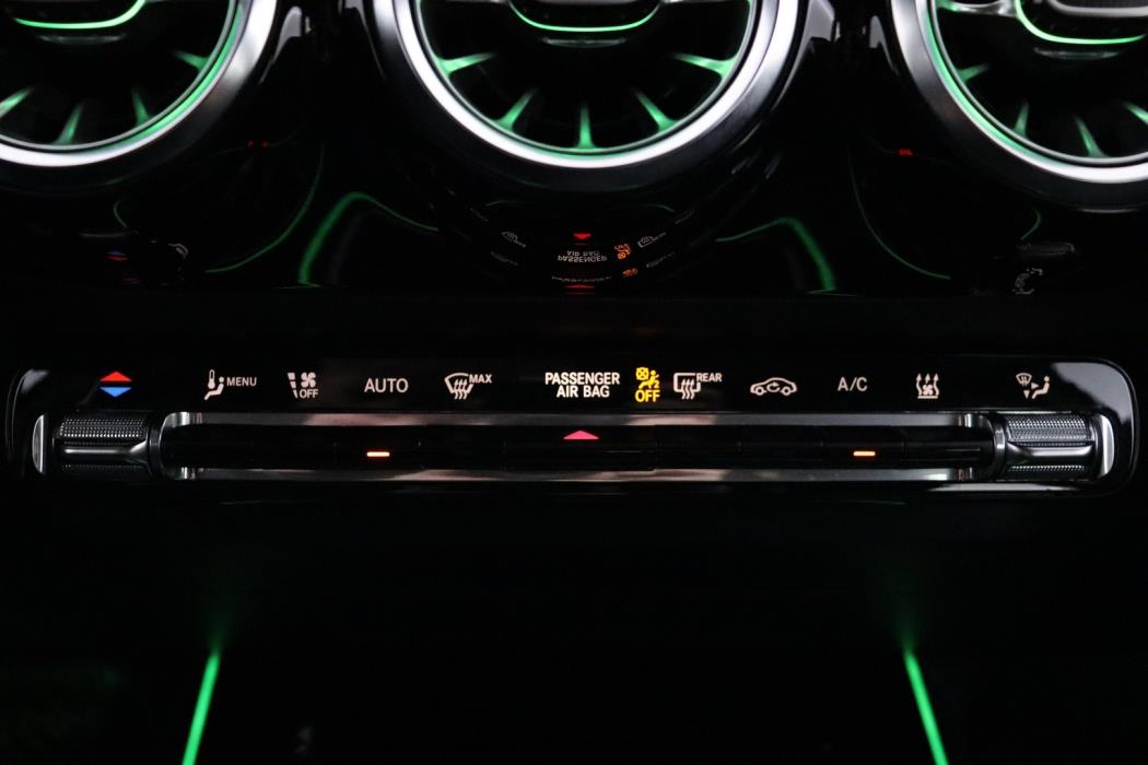 MERCEDES-BENZ EQA 2023