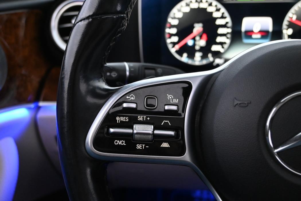 MERCEDES-BENZ E 2019