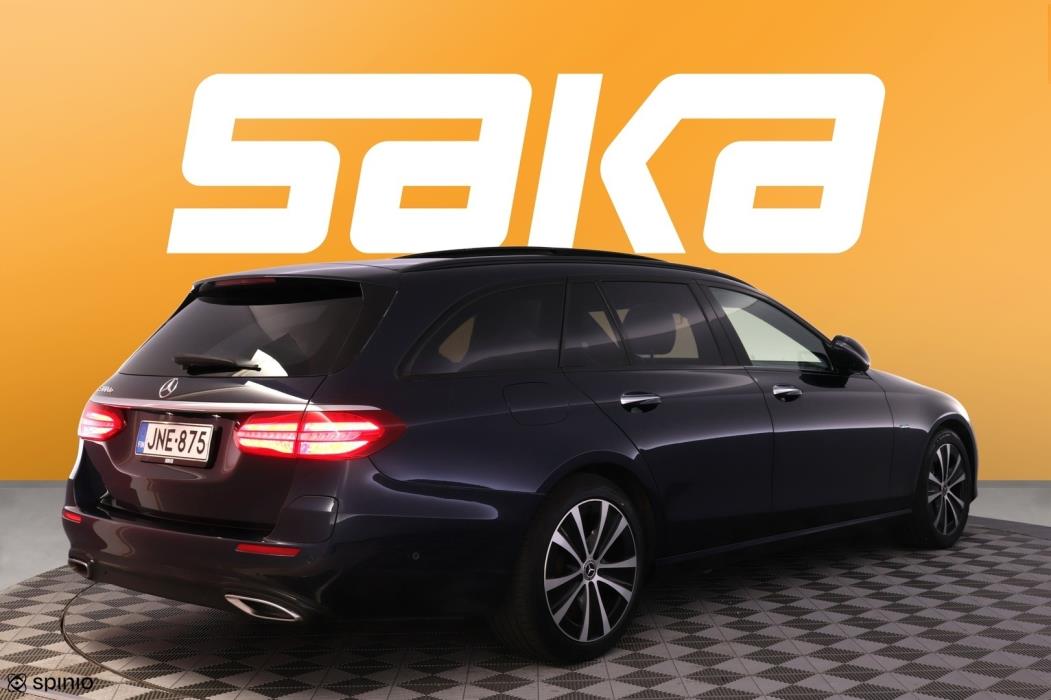 MERCEDES-BENZ E 2019