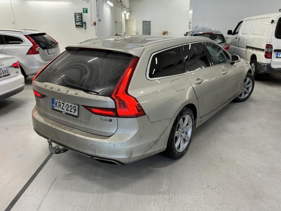 VOLVO V90 2017