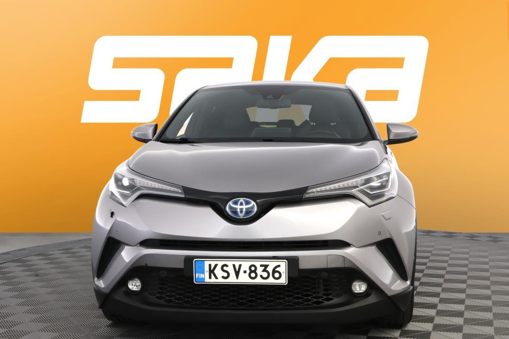 TOYOTA C-HR 2017