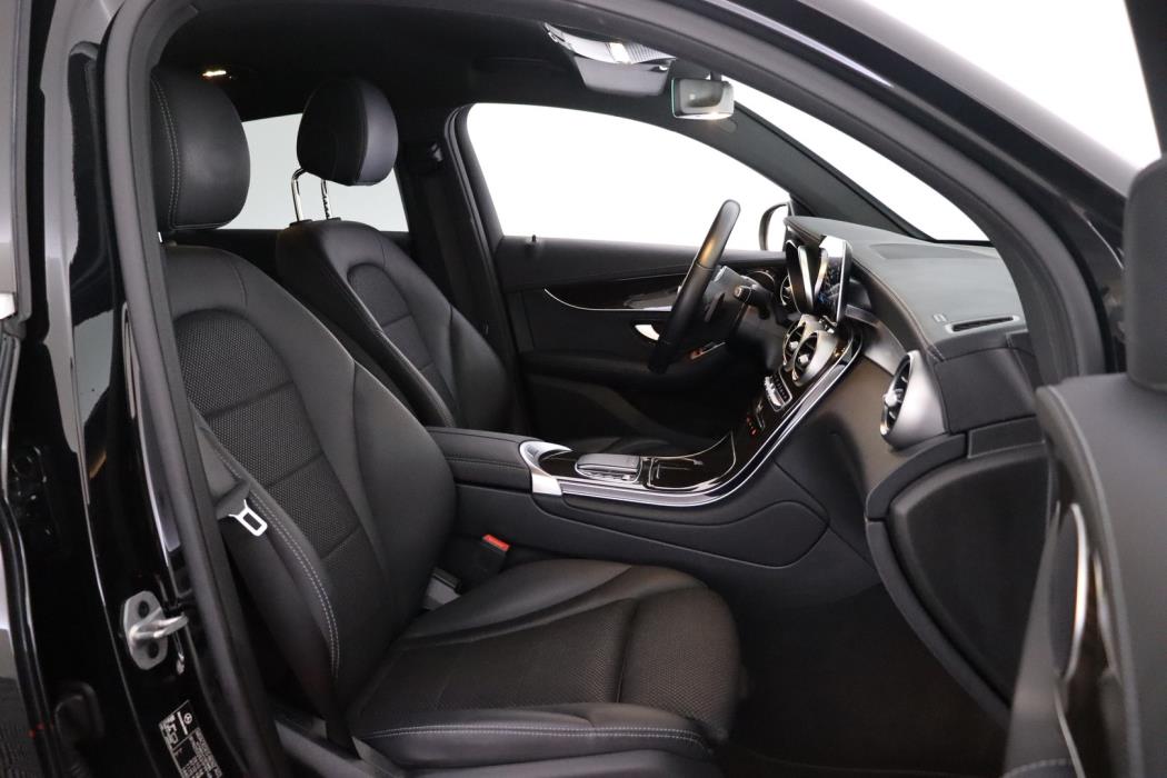 MERCEDES-BENZ GLC 2021