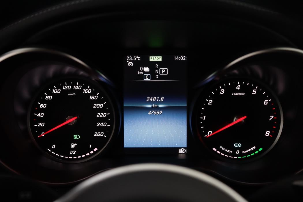 MERCEDES-BENZ GLC 2021