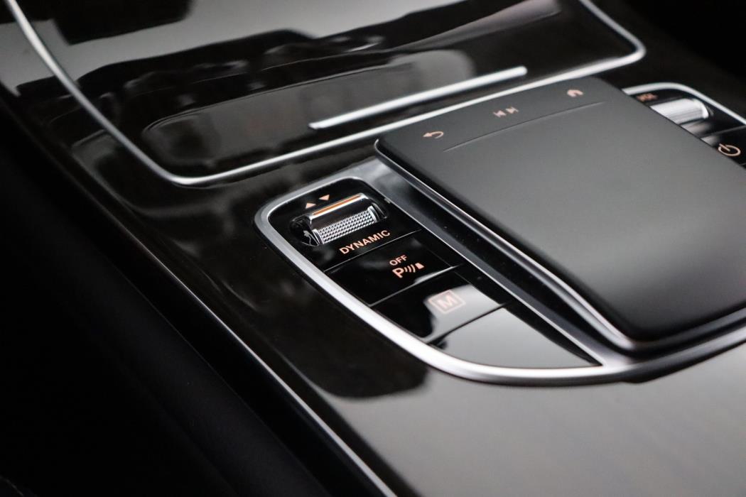 MERCEDES-BENZ GLC 2021
