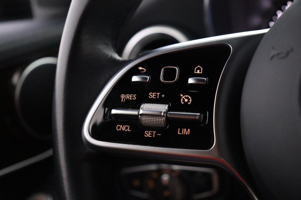 MERCEDES-BENZ GLC 2021