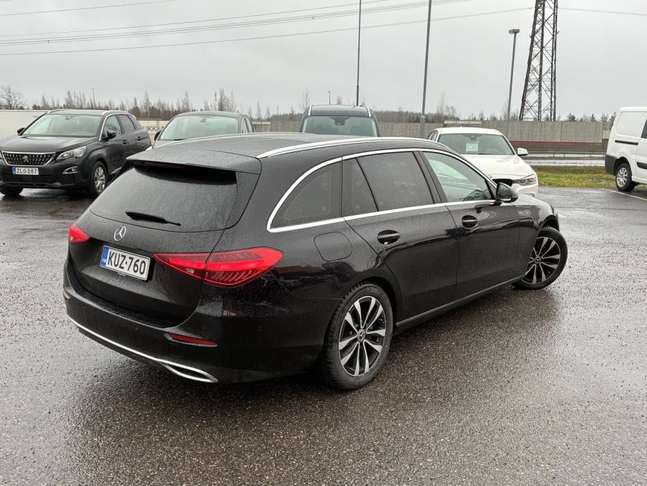 MERCEDES-BENZ C 2023