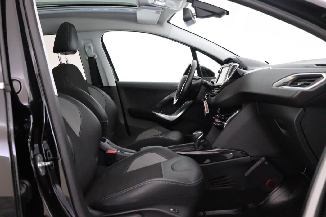 PEUGEOT 2008 2018