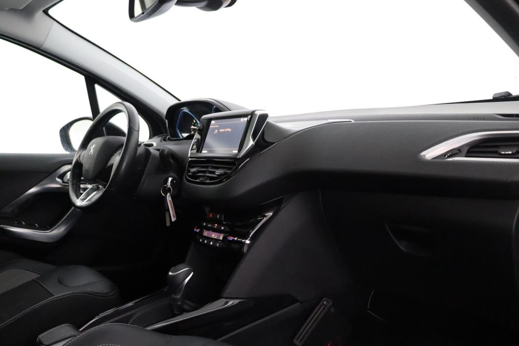 PEUGEOT 2008 2018