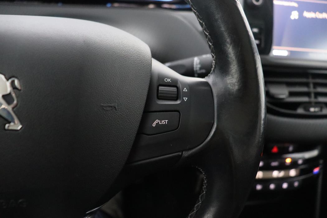 PEUGEOT 2008 2018