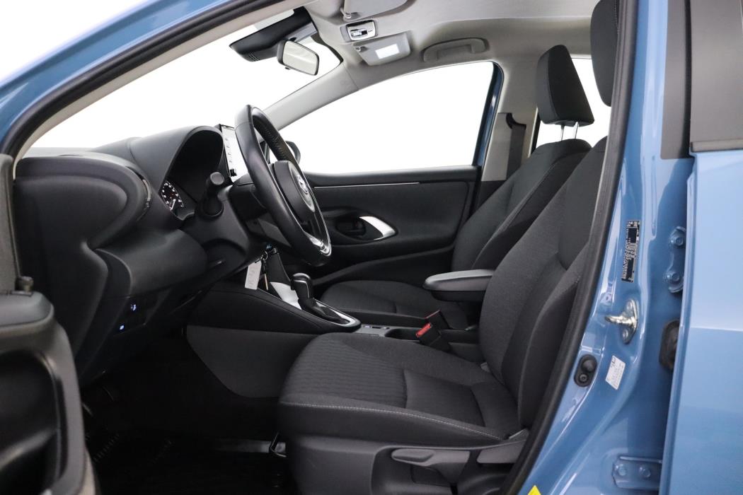 TOYOTA Yaris 2021