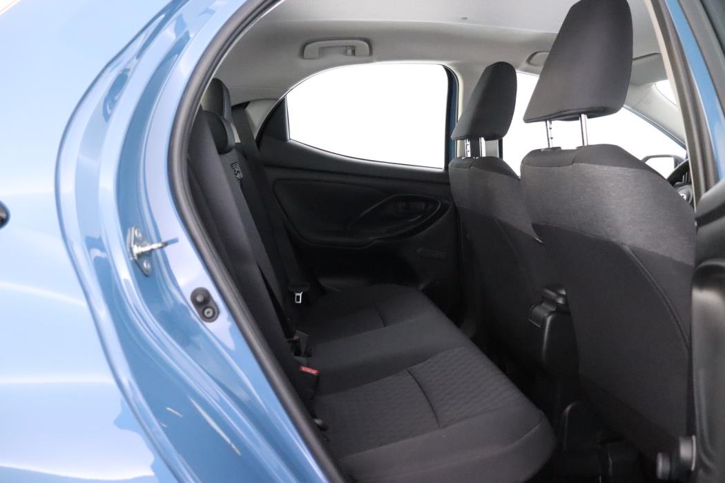 TOYOTA Yaris 2021