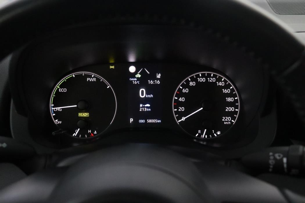 TOYOTA Yaris 2021
