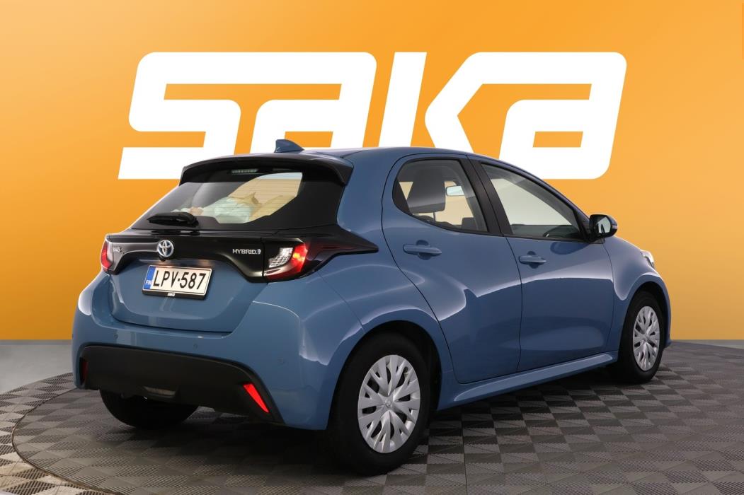 TOYOTA Yaris 2021
