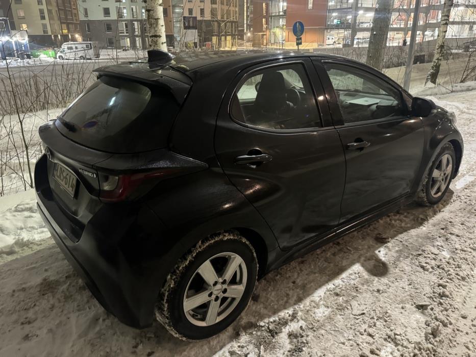 TOYOTA Yaris 2023