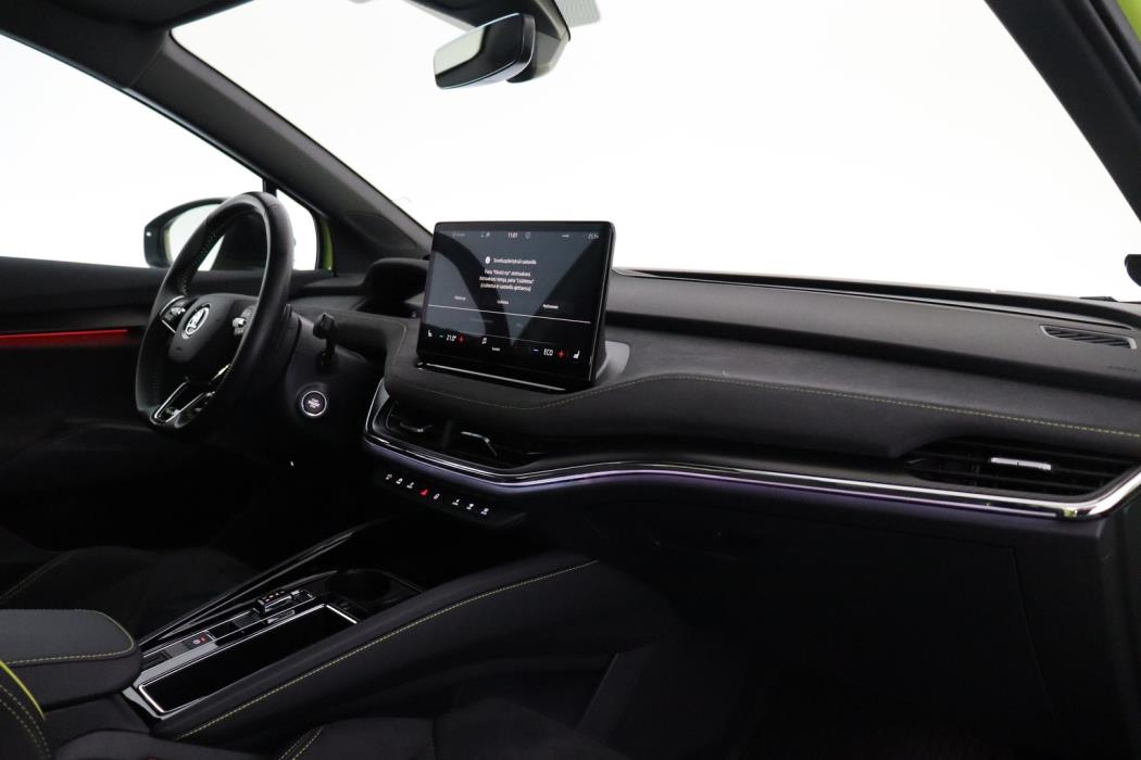 SKODA Enyaq 2025