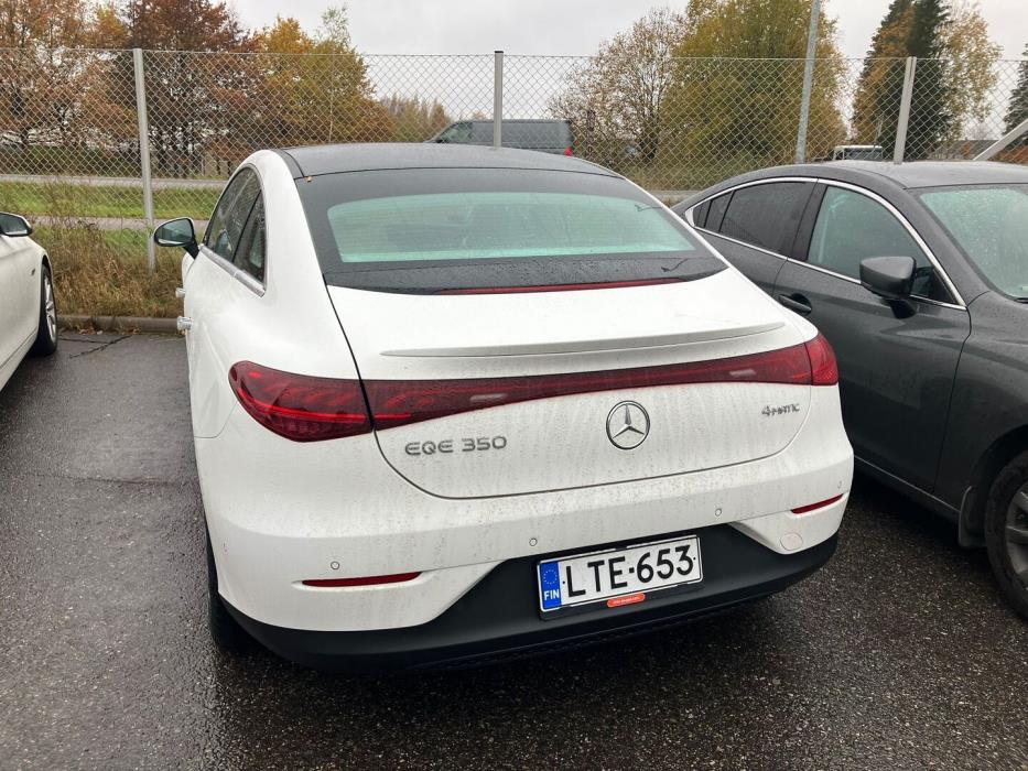 MERCEDES-BENZ EQE 2022