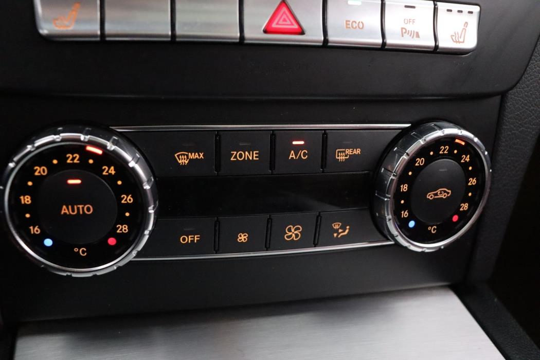 MERCEDES-BENZ C 2012