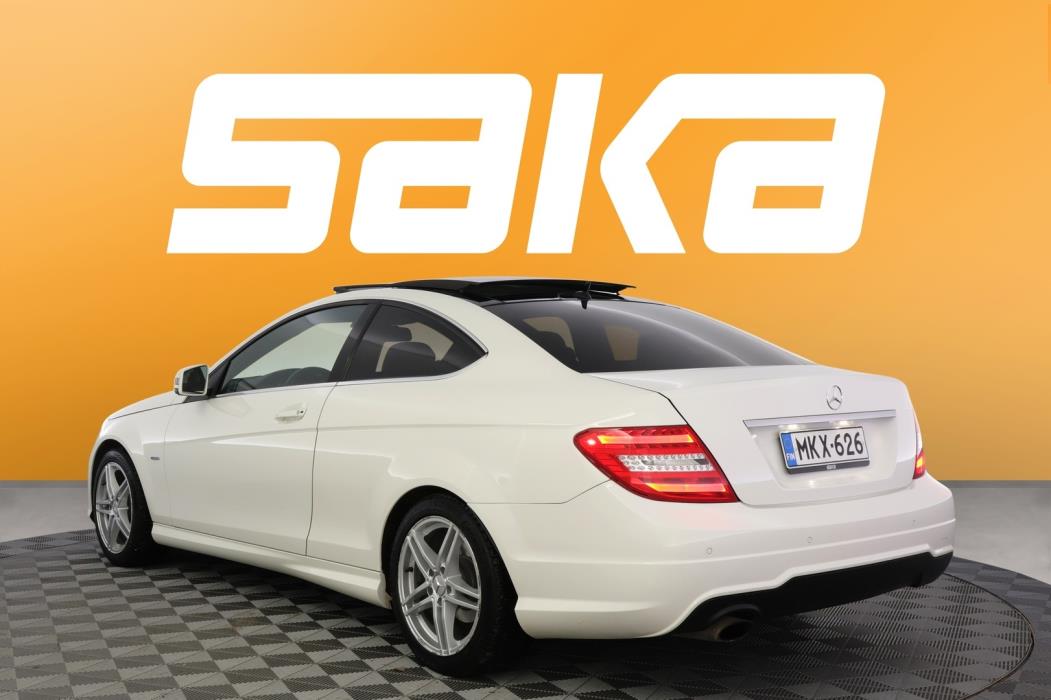 MERCEDES-BENZ C 2012